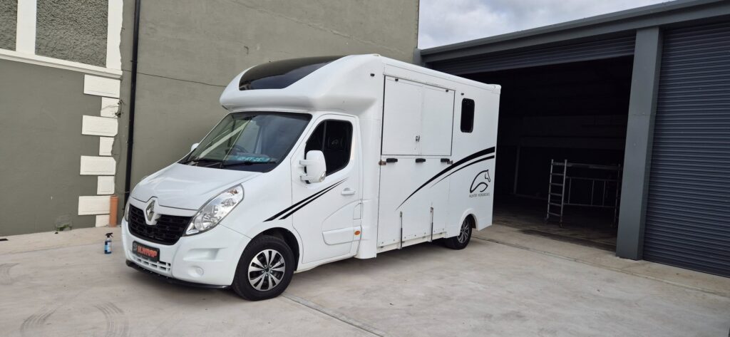Camper roof tinting